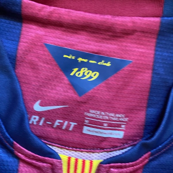 NWT Authentic Barcelona Qatar Airways Jersey size M - Picture 3 of 8